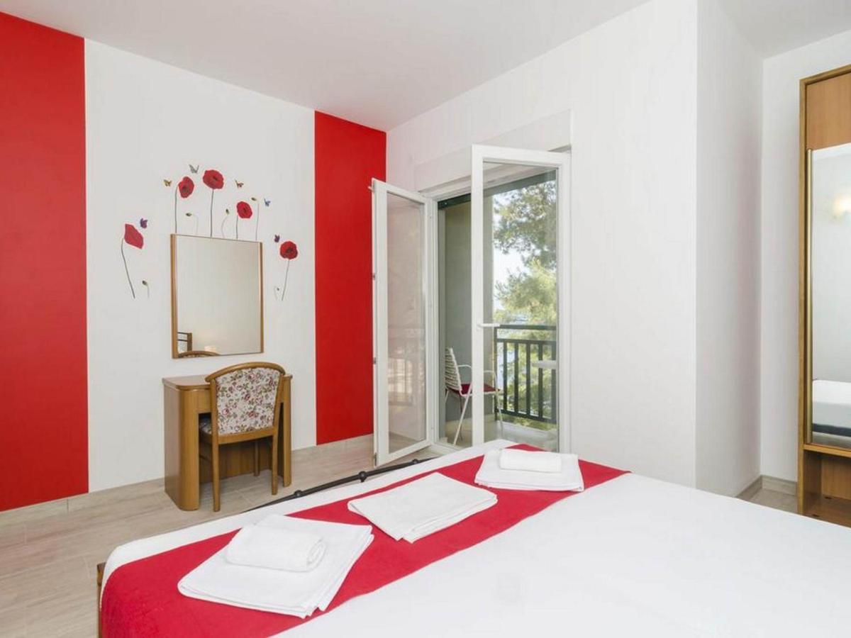 Apartments Matusko 사플루나라 객실 사진
