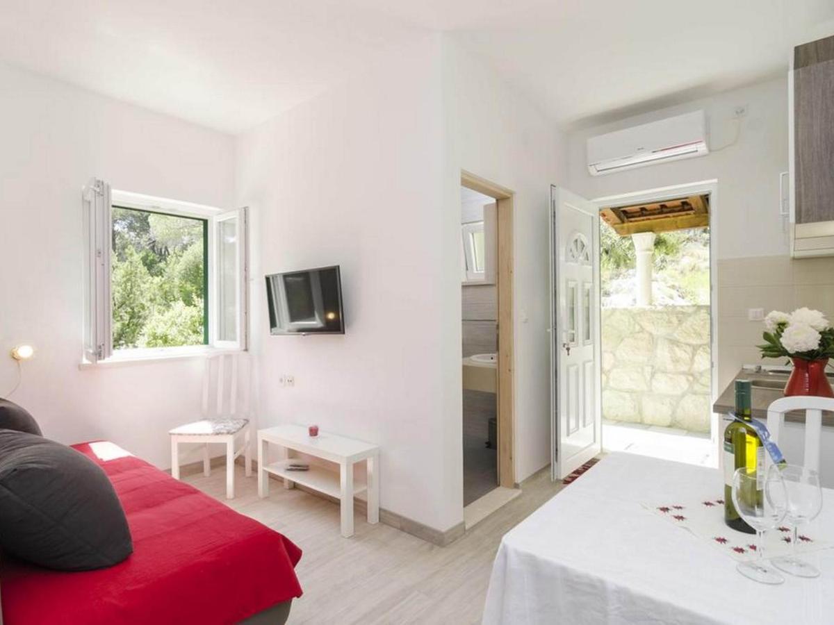 Apartments Matusko 사플루나라 객실 사진